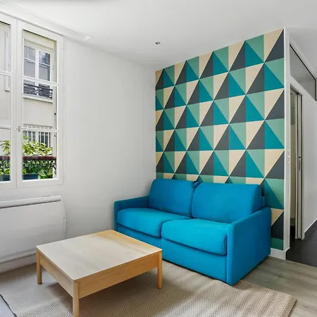Charming Design Near Sorbonne *